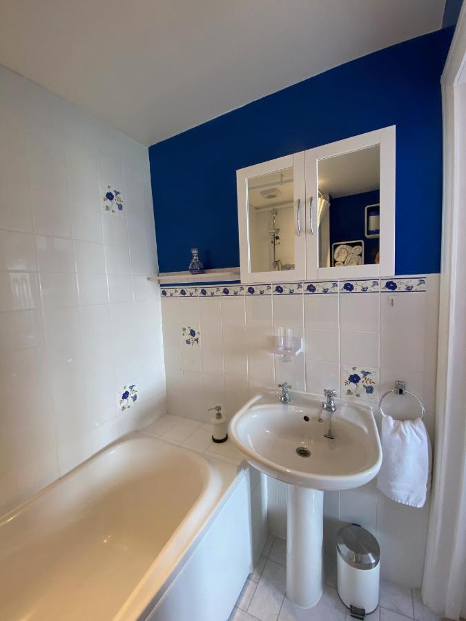 Pound Corner Apartamento Godalming Exterior foto