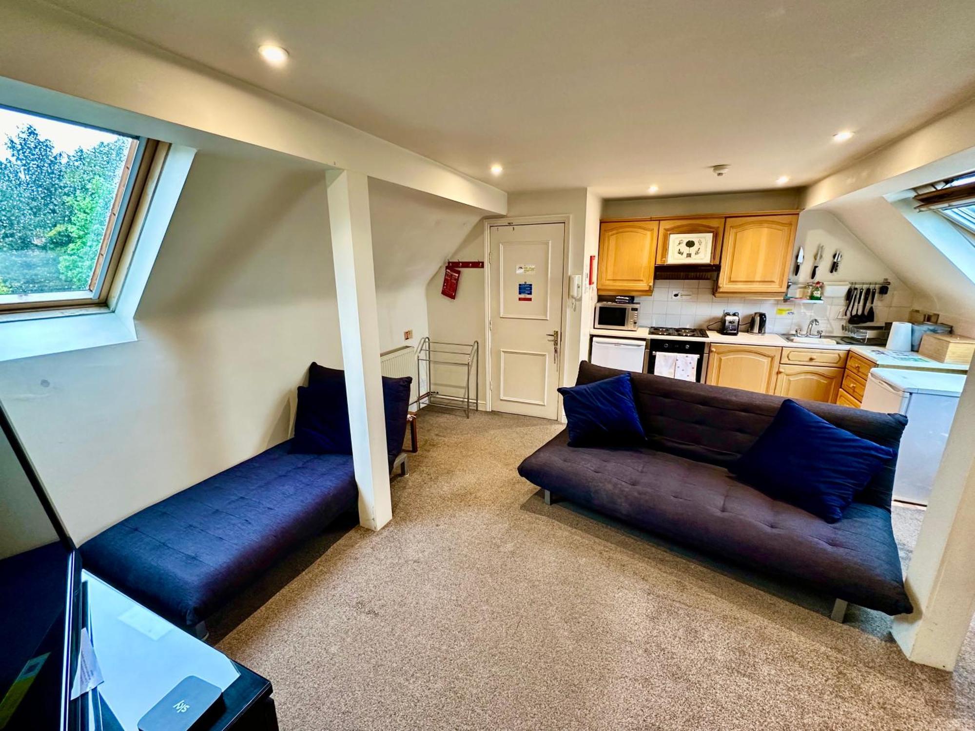 Pound Corner Apartamento Godalming Exterior foto