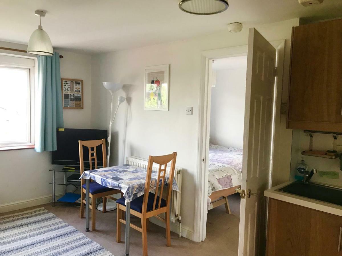 Pound Corner Apartamento Godalming Exterior foto