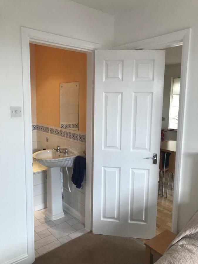 Pound Corner Apartamento Godalming Exterior foto